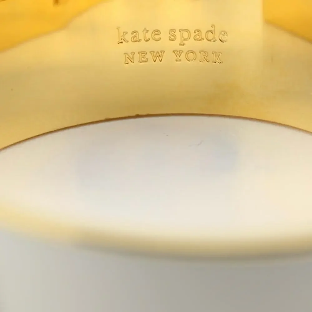 Kate Spade White Enamel Gold Tone Hinged Spade Bangle Bracelet - Picture 6 of 10